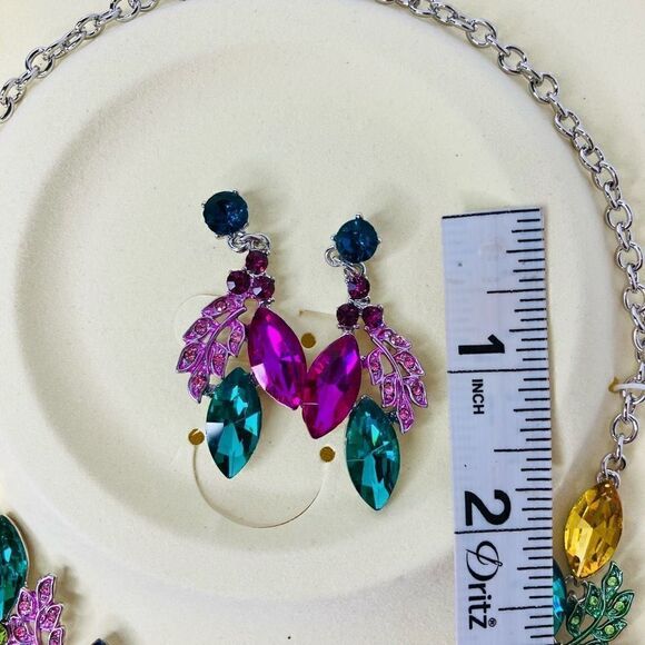 Fashion Jewelry Radiant Gemstone Statement Necklace Set with Earrings Multicolor - Picture 8 of 8